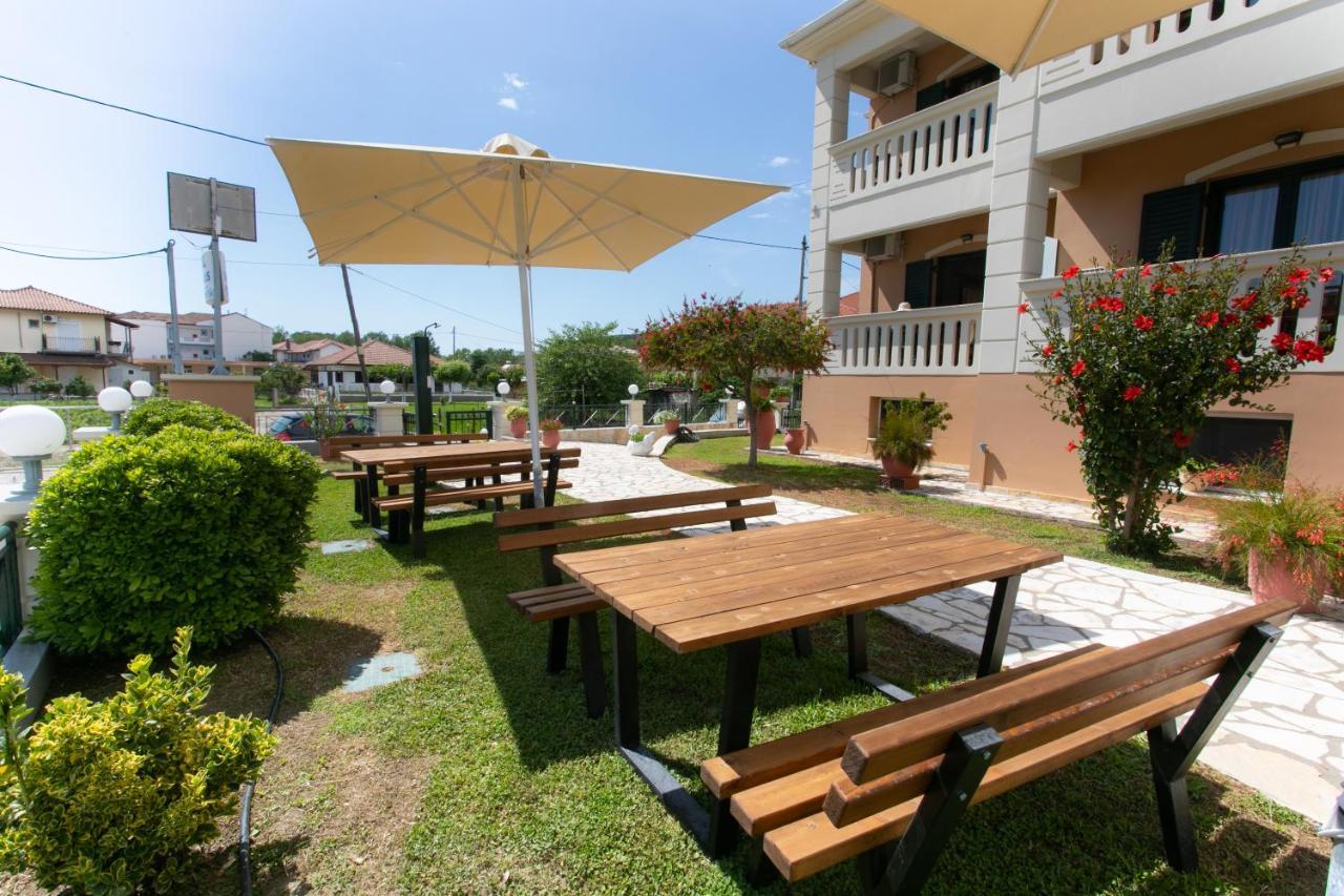 Lady Elena Hotel Ammoudia Eksteriør billede