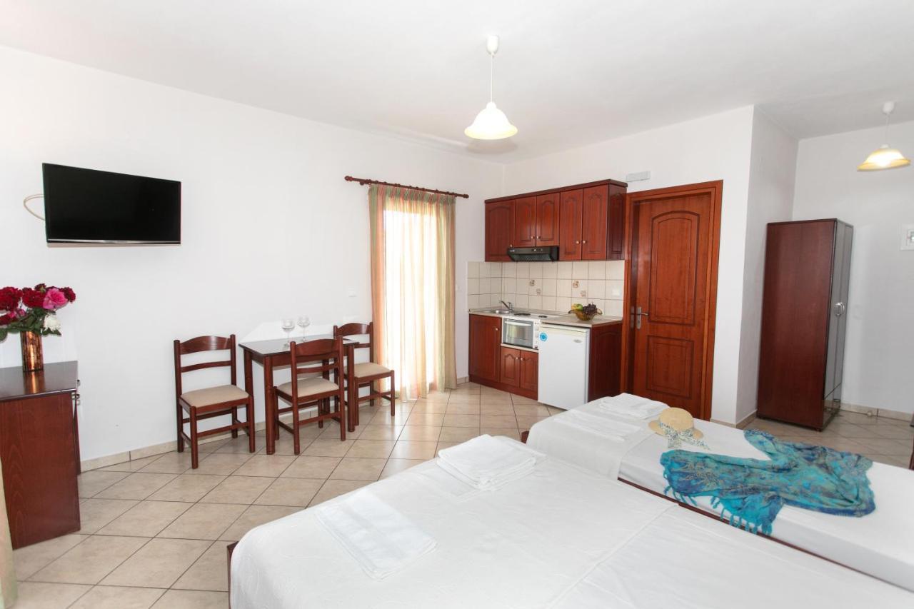 Lady Elena Hotel Ammoudia Eksteriør billede