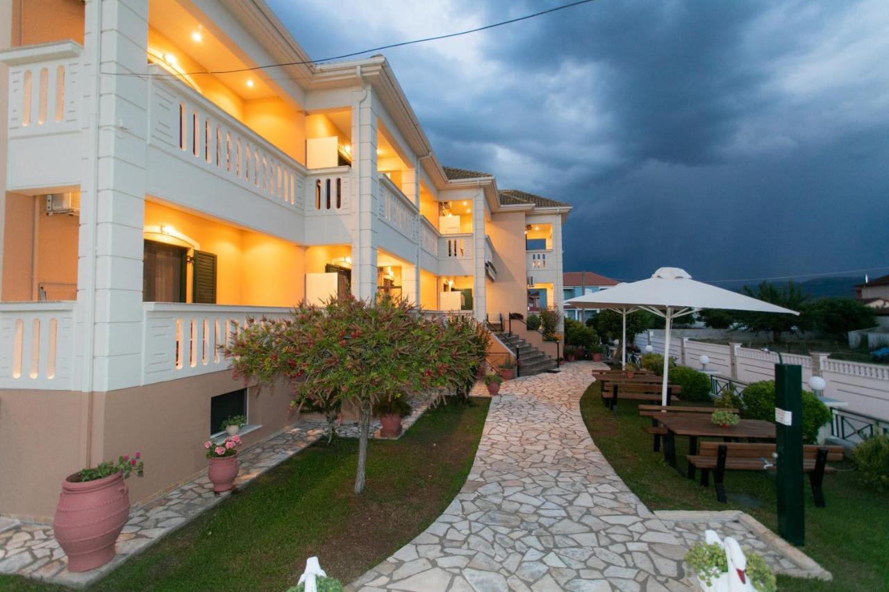 Lady Elena Hotel Ammoudia Eksteriør billede