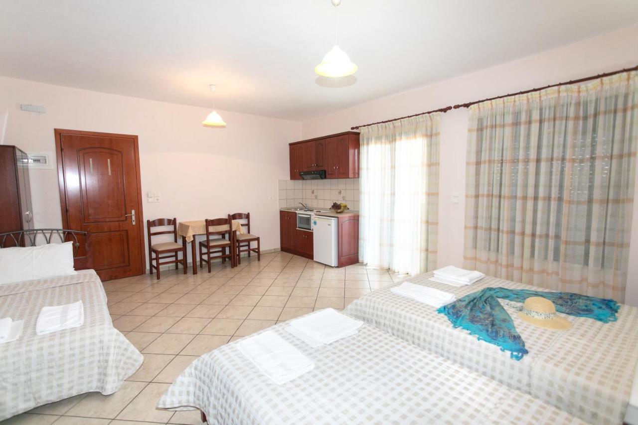 Lady Elena Hotel Ammoudia Eksteriør billede