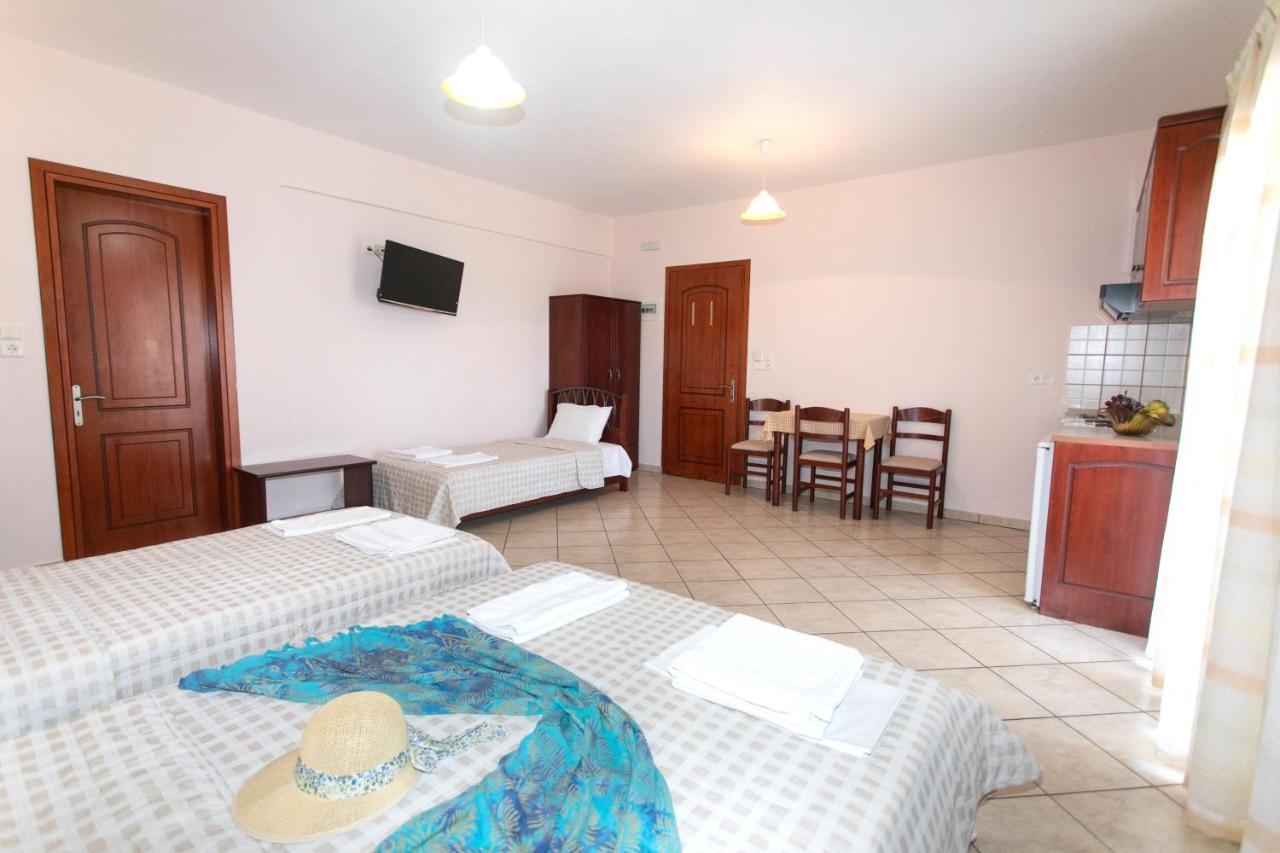 Lady Elena Hotel Ammoudia Eksteriør billede